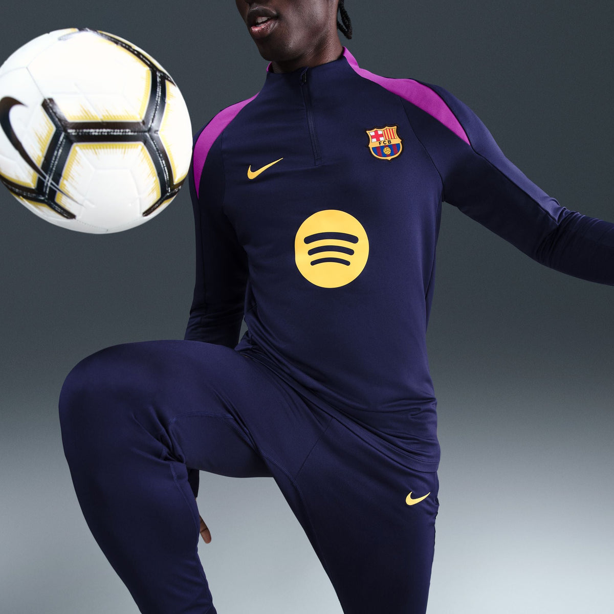 Nike FC Barcelona Strike Men's Dri-FIT Soccer Drill Top