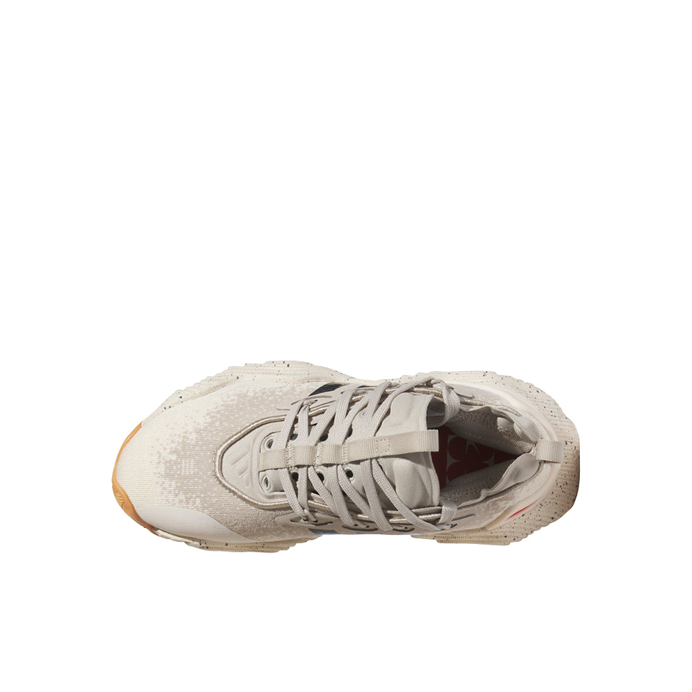 Trae 3 Basketball Shoes (Big Kid)