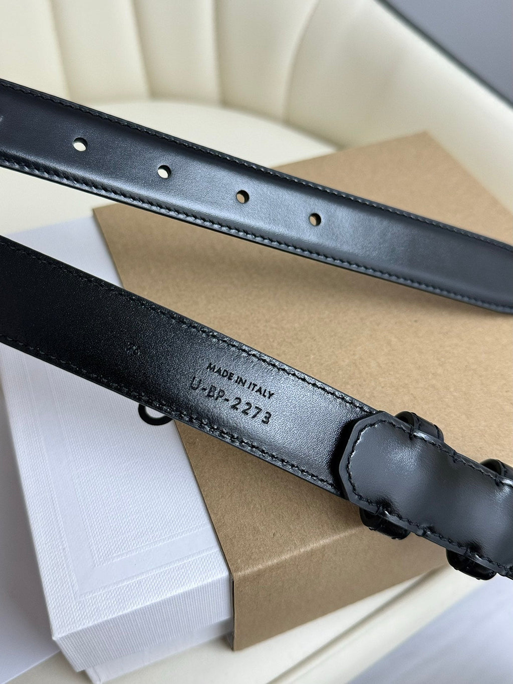 MEDIUM TRIOMPHE BELT 25MM LEATHER GOLD HARDWARE